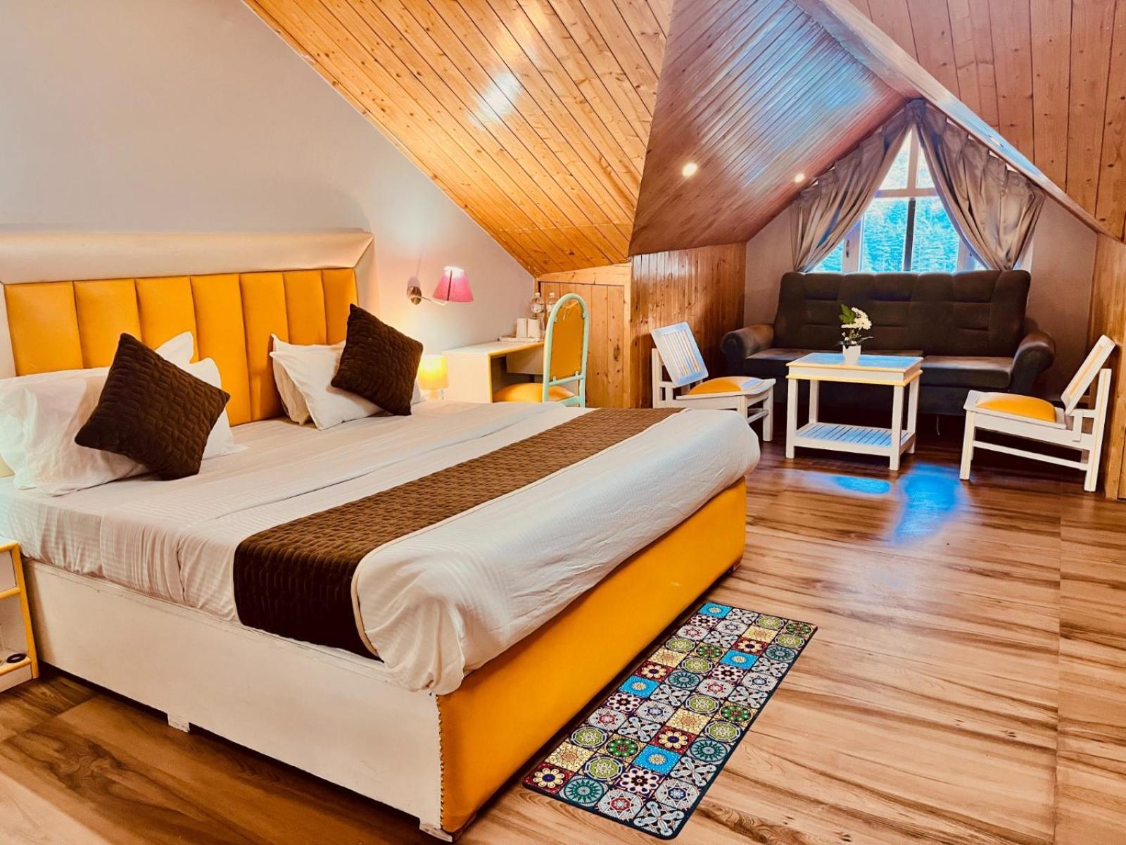 Hadimba Hill View By Hadimba Palace, Manali - Premium Room ! Family Hotel ! Parking ! Near Hadimba Temple Buitenkant foto